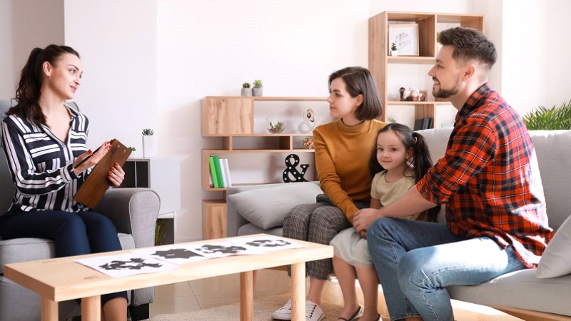 Aile Danışmanı Olmak İçin Sertifika Yeterli Mi?
